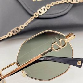 Picture of Valentino Sunglasses _SKUfw46789214fw